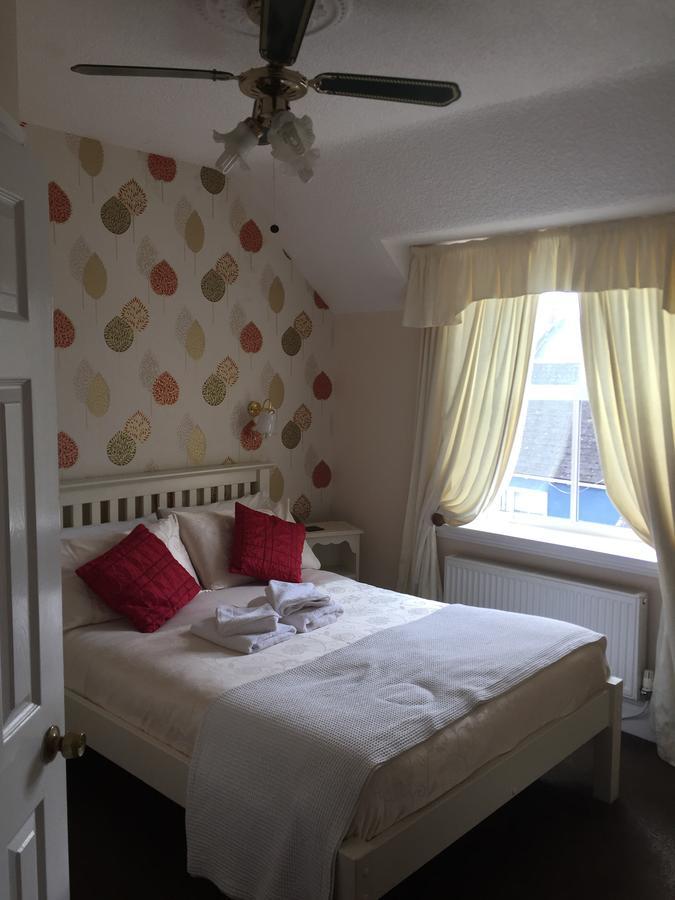 Ivy Bank Guest House 滕比 外观 照片