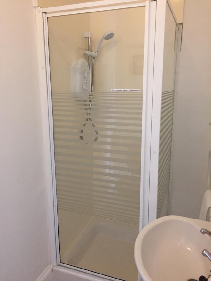 Ivy Bank Guest House 滕比 外观 照片