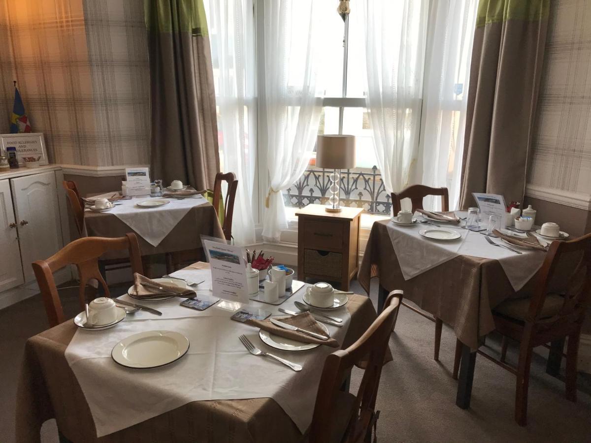 Ivy Bank Guest House 滕比 外观 照片